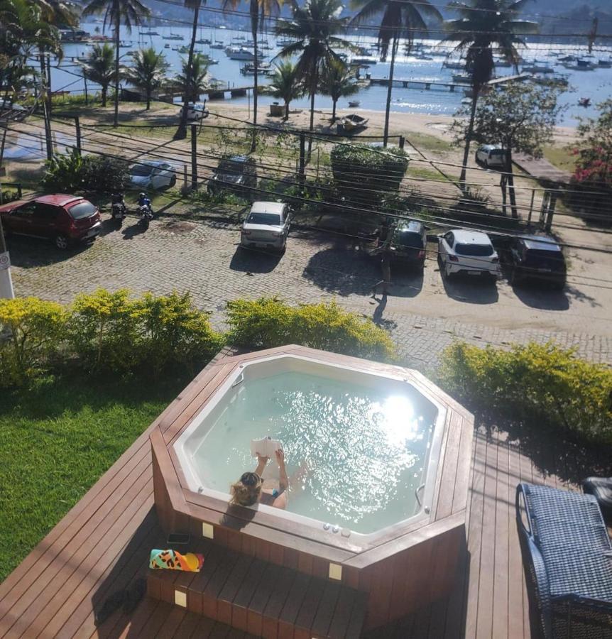 Alojamento de Acomodação e Pequeno-almoço Casa Amarela Angra dos Reis